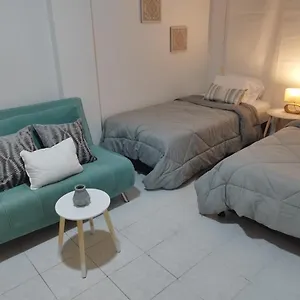 Moderno Frente Al Mar Apartamento