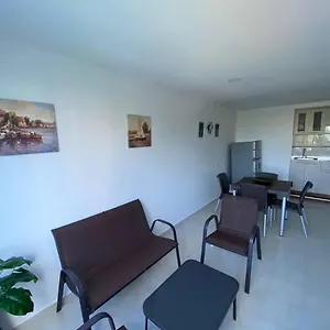 Apartamento Con Piscina Y Cerca A La Playa Apartamento